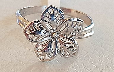 Серебряное кольцо Серебряное кольцо