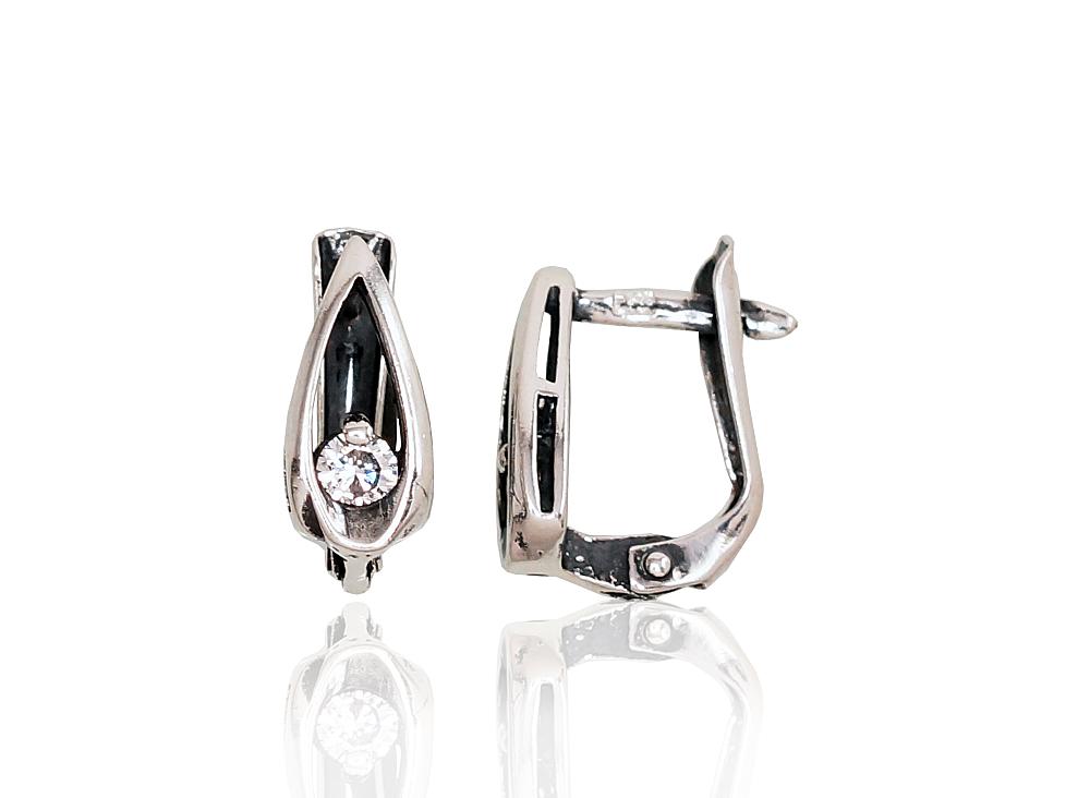 Silver earrings with 'english' lock