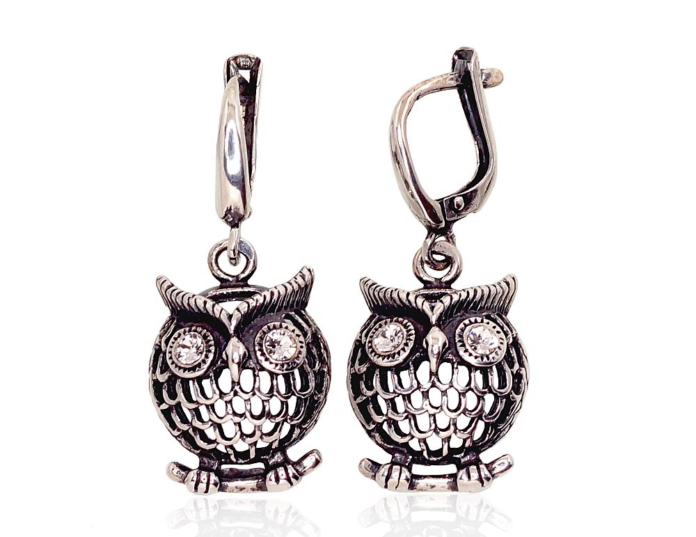 Silver earrings with 'english' lock