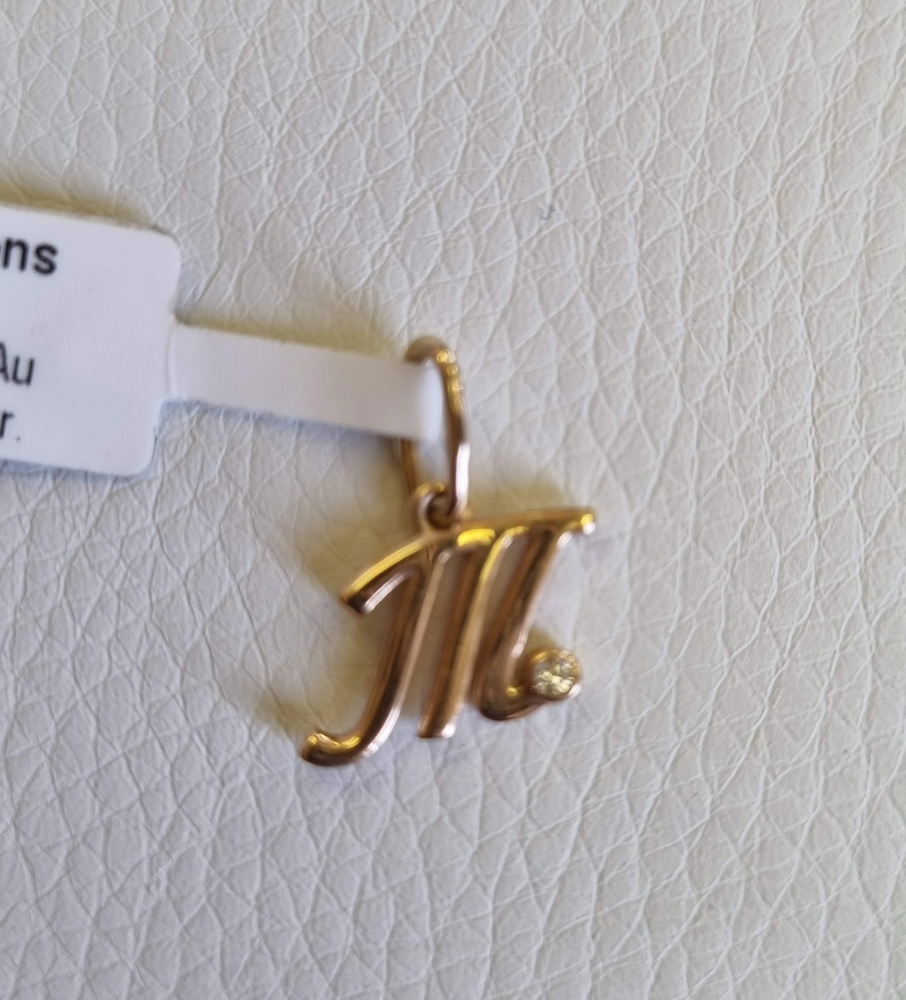 Zelta kulons ar fianītu Zelta kulons ar fianītu
