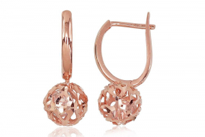 Gold earrings with 'english' lock