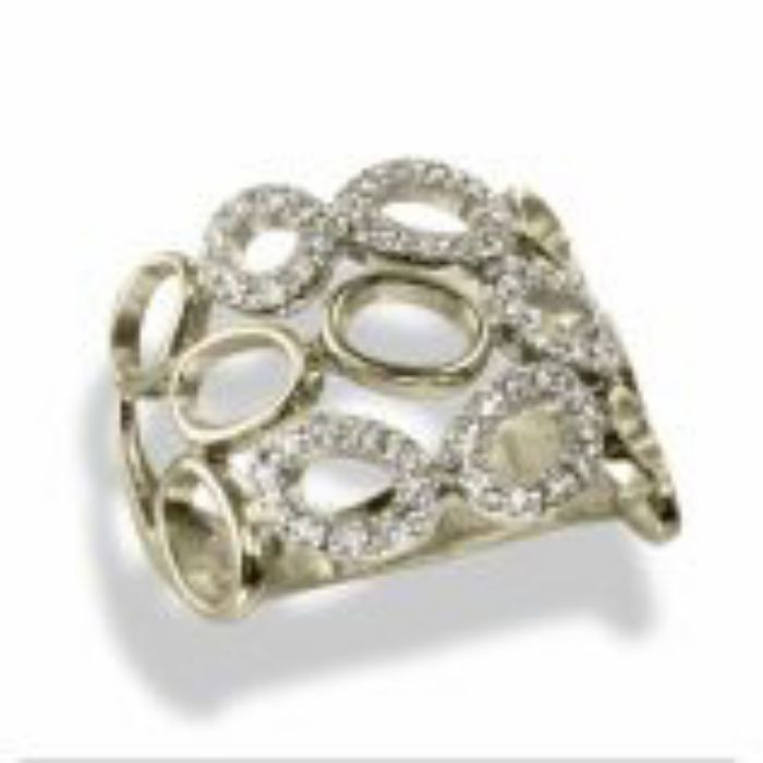 Gold ring with diamonds