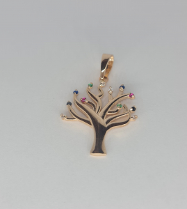 Gold pendant with phianite