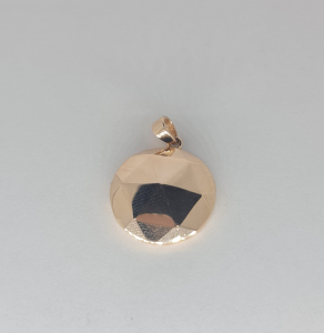 Gold pendant