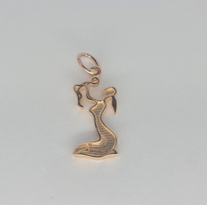 Gold pendant